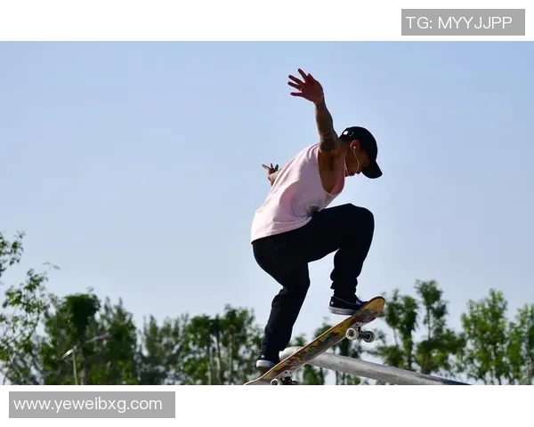 南京滑板队在极限运动会中以80分稳居积分榜首位 南京滑板队在极限运动会中以80分稳居积分榜首位