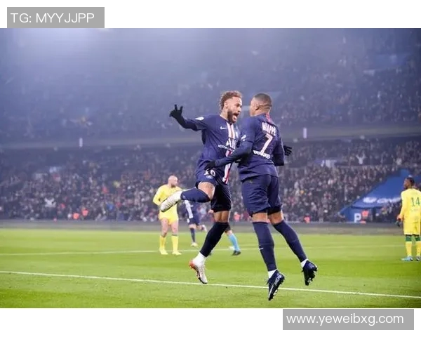 足球明星的成长之路：从青涩少年到世界级球员的训练与坚持