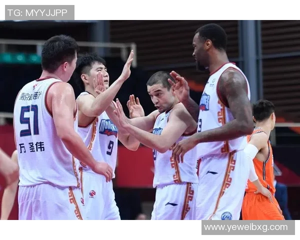 南京篮球队比赛经验分析与提升策略探讨助力球队发展